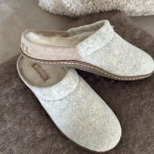 NIB Sorel Nakiska Scuff slipper